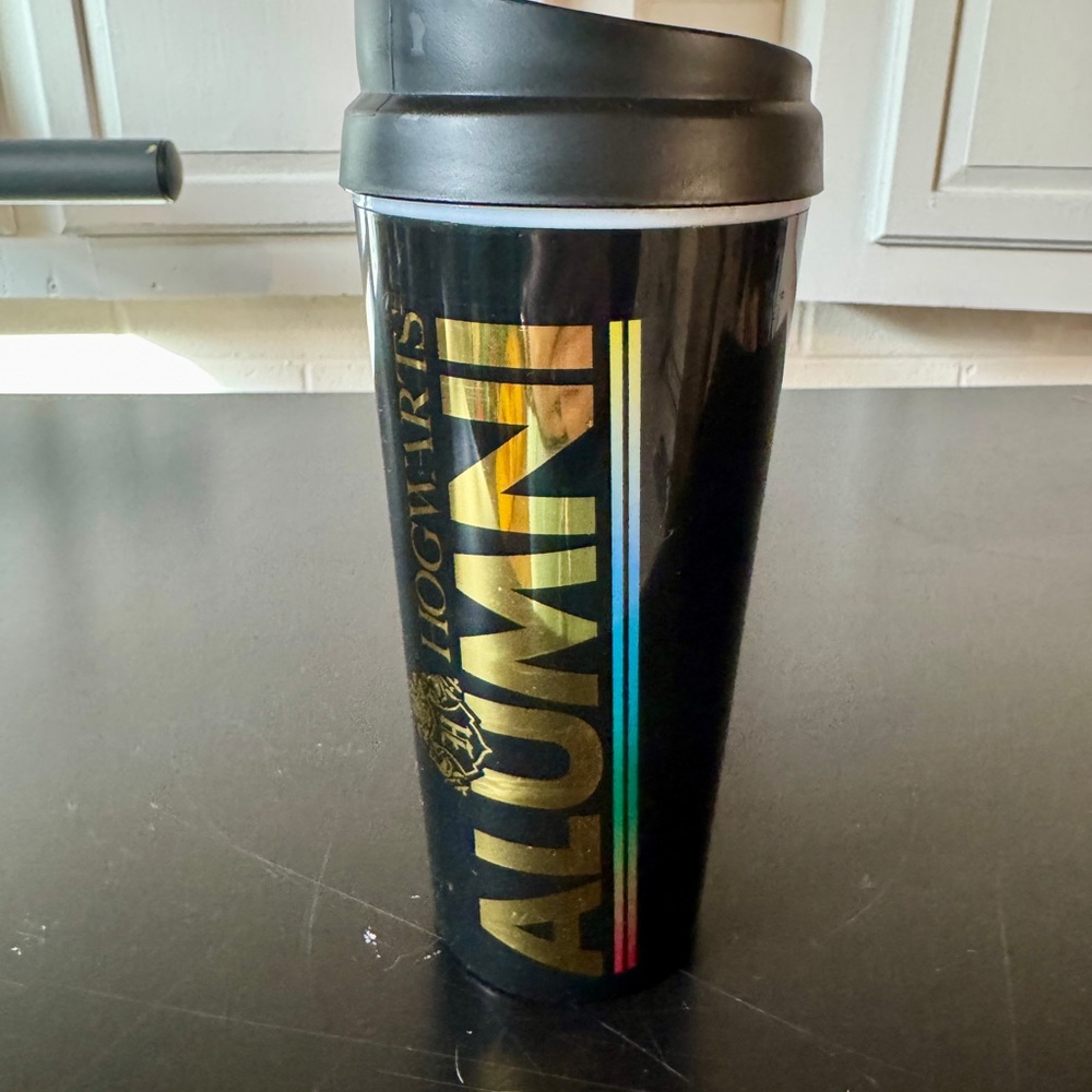 Hogwarts Alumni Black Travel Mug